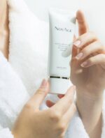 کرم دست ضد چروک و ضدلک و ضد آفتاب NovAge - Image 2