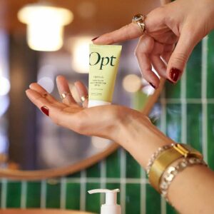 محافظ و ضدآفتاب چندمنظوره اپتیمالز SPF50